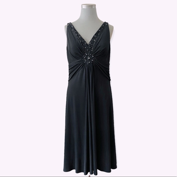 JESSICA HOWARD Beads Embroidered Sleeveless V-Neck Fit&Flare Evening Dress Gown - Picture 3 of 7